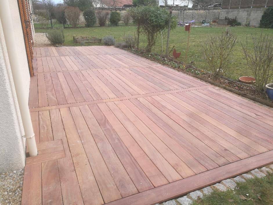 terrasse en bois terminée